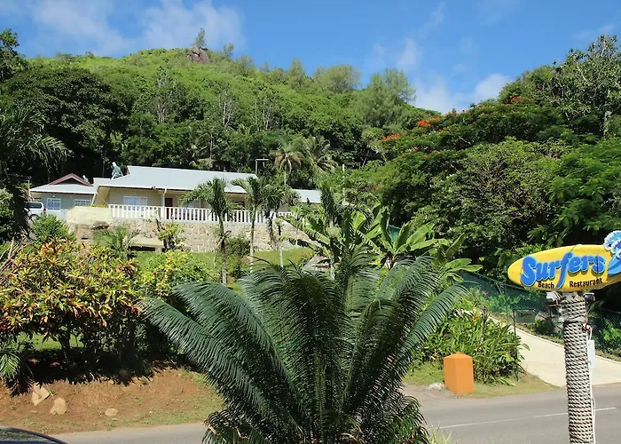 Surfers Self Catering Takamaka