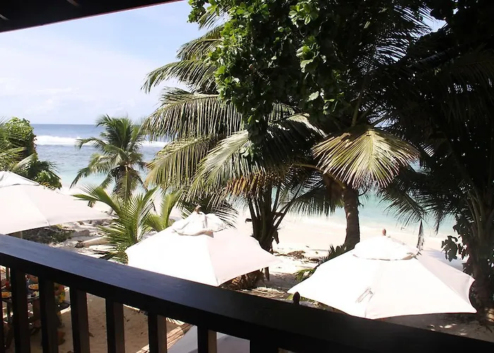Chalet Surfers Self Catering Takamaka