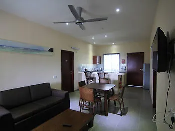 Surfers Self Catering Chalet *