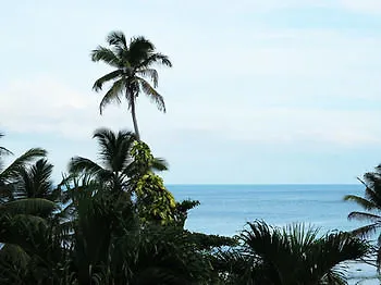Chalet Surfers Self Catering Takamaka