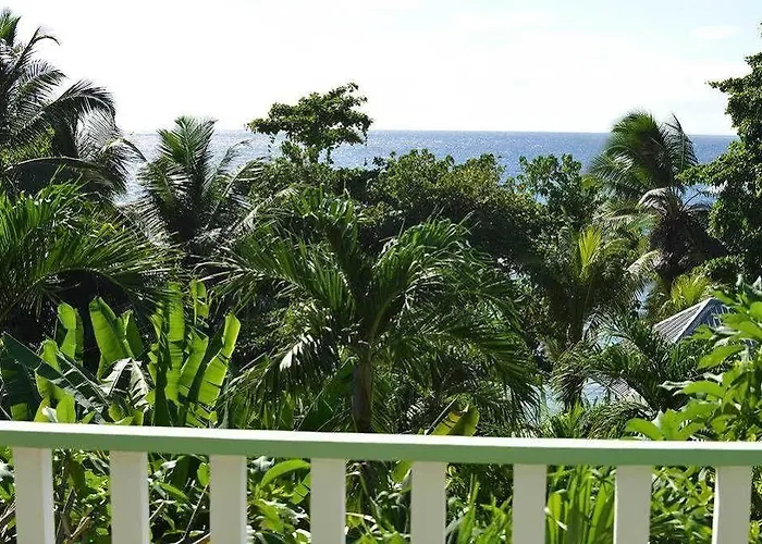 Surfers Self Catering Takamaka