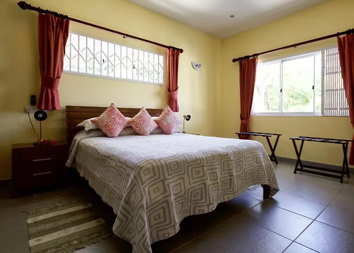 Surfers Self Catering