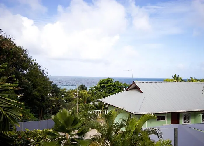 Chalet Surfers Self Catering