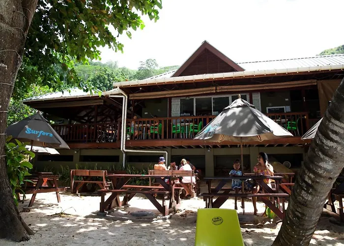 Surfers Self Catering * Takamaka